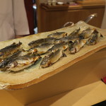 銀座 しのはら - 鮎の風干し 寿司仕立て1