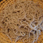 蕎麦 魯庵 - 細麺でコシの強いおそば