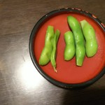 炭焼うな富士 - 瓶ビールを注文で「枝豆」が付きます。♪