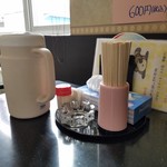 台南麺かちかち山 - 卓上の様子