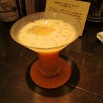 ザ バー ナノ フェムト - 桃とアールグレイのカクテル