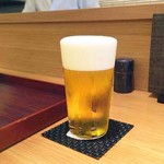 割烹 にしい - 一人だけ、ビール飲む人がいます (^^)
