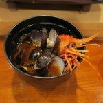 鮨 波づき - 海老と蜆の味噌汁2