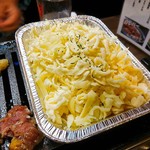 焼肉 親鳥専門店 ばかたれ - ボリュームたっぷりチーズ