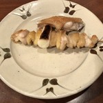 鳥つね自然洞 - 手羽先、皮焼き