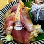 磯料理大漁 - 海鮮丼