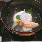 日本料理かわもと - 椀
            すっぽんのたまご豆腐
            お餅
            松茸