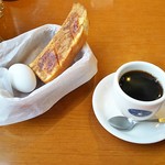 Koube Kohi Kurabu - 石窯ブレンドコーヒー（400円）、モーニング（シナモントースト、ゆで卵）