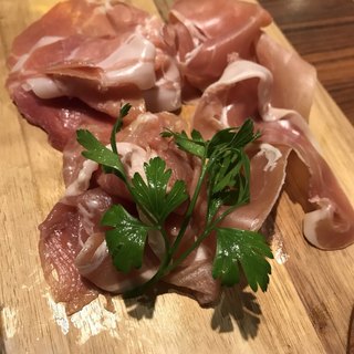 ラ・ブーシェリー・エ・ヴァン 肉屋のワイン食堂_1