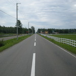 想いやりファーム - 道東にありがちな一直線道路