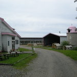 想いやりファーム - 全て白とピンクで統一されてます。