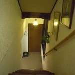 小さなホテル セラヴィ - 家族風呂〔地下〕への階段