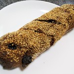 ラトリエ ドゥ プレジール - ごまたっぷりのおすすめパン