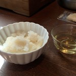 qilin - セットのデザート（杏仁豆腐のライチシャーベット乗せ）