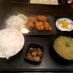 目利きの銀次 - 鶏のから揚げ定食(日替り定食)