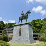 Junteuchi Udon Katsuichi - ［2018/08］瑠璃光寺には山口の鉢を開いた大内弘世公の銅像があります。