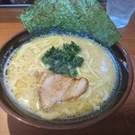 横浜家系ラーメン 憲兵家 - 