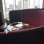 NUTS CAFE TRIP - ここは、顔も見えないかも