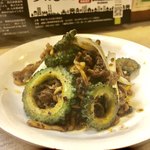 ゆたか - 牛肉とゴーヤのトウチ炒め