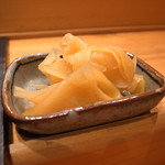 小判寿司 - ガリ