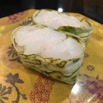 廻る富山湾 すし玉 金沢駅店 - 