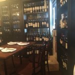 Enoteca Vita - ワインに囲まれてのお食事