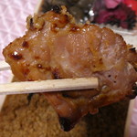 有限会社 九十九鶏本舗 - 鶏の照り焼きも最高の味わい