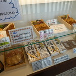 有限会社 九十九鶏本舗 - お店の店頭の見本