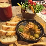 DESIGN FOOD MARKET - 