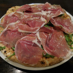 ピッツァ・ピッコラ・ターヴォラ