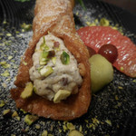 ラ・ピッコラ・ターヴォラ - カンノーロ；アップ