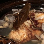 大どころ - ＊高級魚が惜しげもなく出されますし、アサリ(熊本産）もタップリ。 出汁はお魚やアサリの味わいを生かした優しい味わいでとろみが加えられています