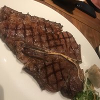 ザ タヴァン グリル＆ラウンジ - 
