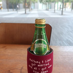 WEE BEE'S - ペリエの小瓶にピッタリ