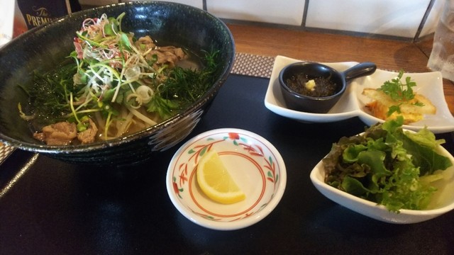 くじらびーと 竪堀 オムライス 食べログ