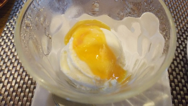 くじらびーと 竪堀 オムライス 食べログ