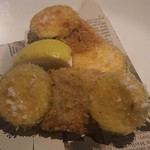 BEBE - ズッキーニとベーコンの串揚げ