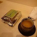 蓬左茶寮 - 飲み物:青ほうじ茶