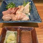 鳥やす - 鳥刺しの盛り合わせ