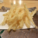 寿司・うなぎ 羽子吾 - 白魚の天ぷら（アップ）