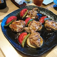 ダイナミックキッチン＆バー 響 中之島フェスティバルプラザ店 - 紀州うめどりとトマトの鉄板焼き