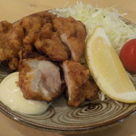 弘大Z - 鶏のから揚げ750円