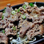 やよい軒 - 「特盛牛焼肉定食」のメイン