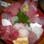 魚河岸 - 海鮮丼1050円