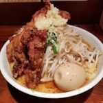 旨辛ラーメン 表裏 - 