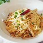 Peperoncino with thinly sliced pork and summer vegetables