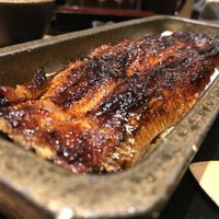 うなぎ 四代目 菊川 グローバルゲート店 - 香ばしい焼き目
