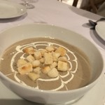 Massimo - マッシュルームのクリームスープガーリック風味