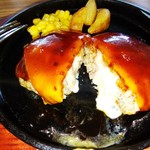 ハンバーグ＆ステーキTOMORU - 中はトロ～リ