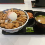 吉野家 - 鶏丼とCセット